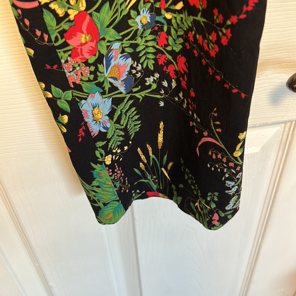 Soft Surroundings Black Floral Cropped Pants - Picture 3 of 13